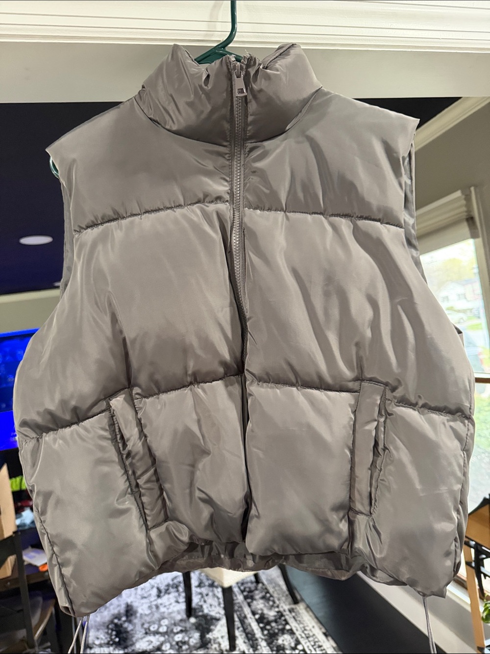 Women's Puffer Vest - Gray Sleeveless Zip Front